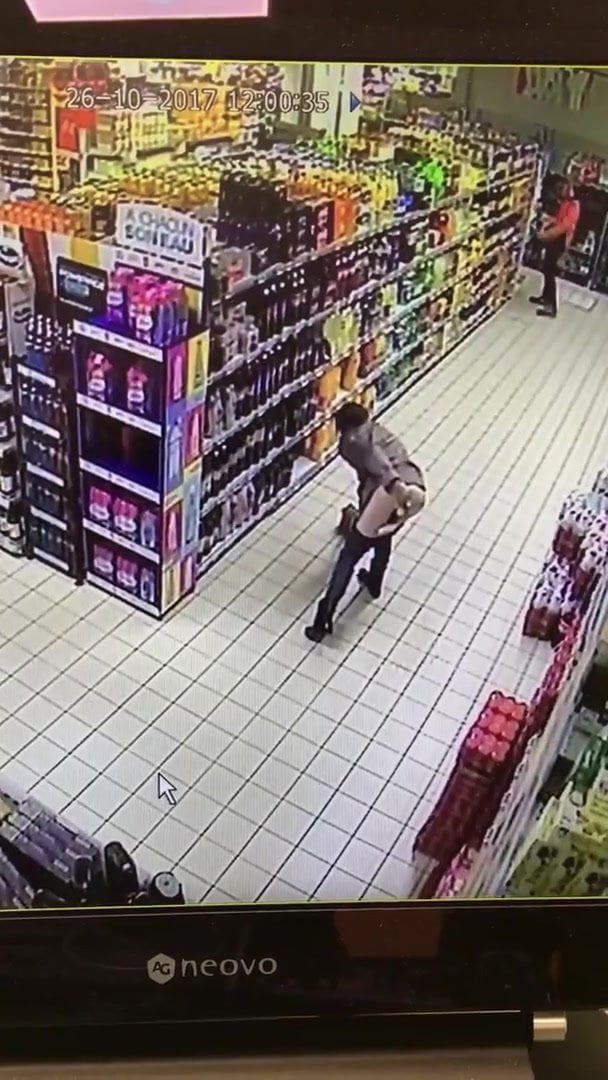Pissing supermarket